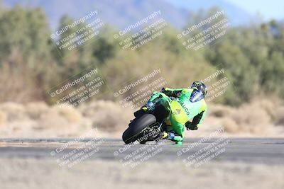 media/Dec-07-2025-CVMA (Sun) [[3e7d2de5dc]]/Race 12- Formula 40 MW and LW/